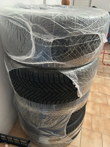 Gomme 275 r19 245 - 35,
